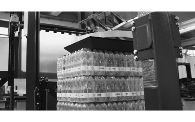 Cómo enfardar líquidos y lograr un pallet estable